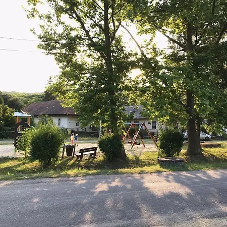 Visszavar-lak Holiday home Satoraljaujhely